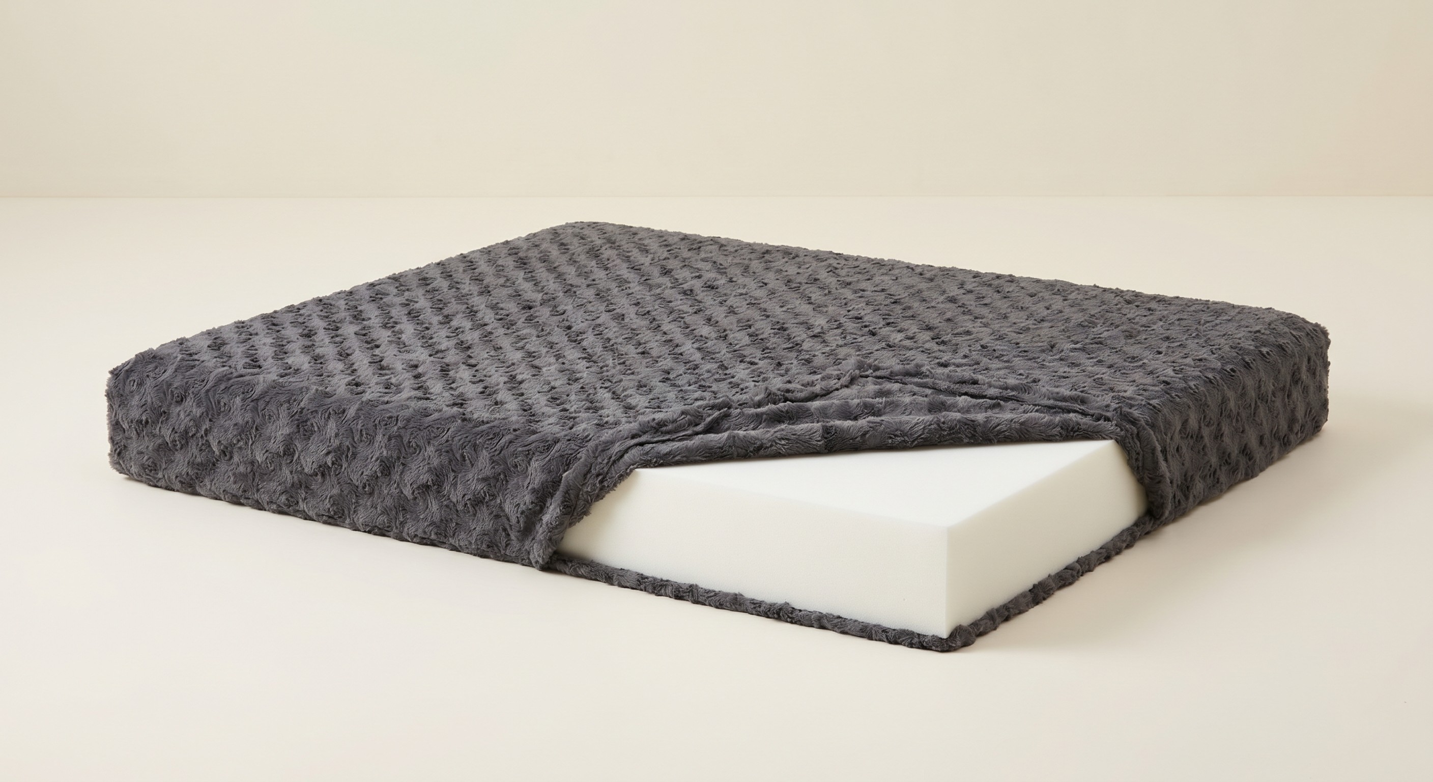Solid orthopedic memory-foam core inside the Loftpaw bed