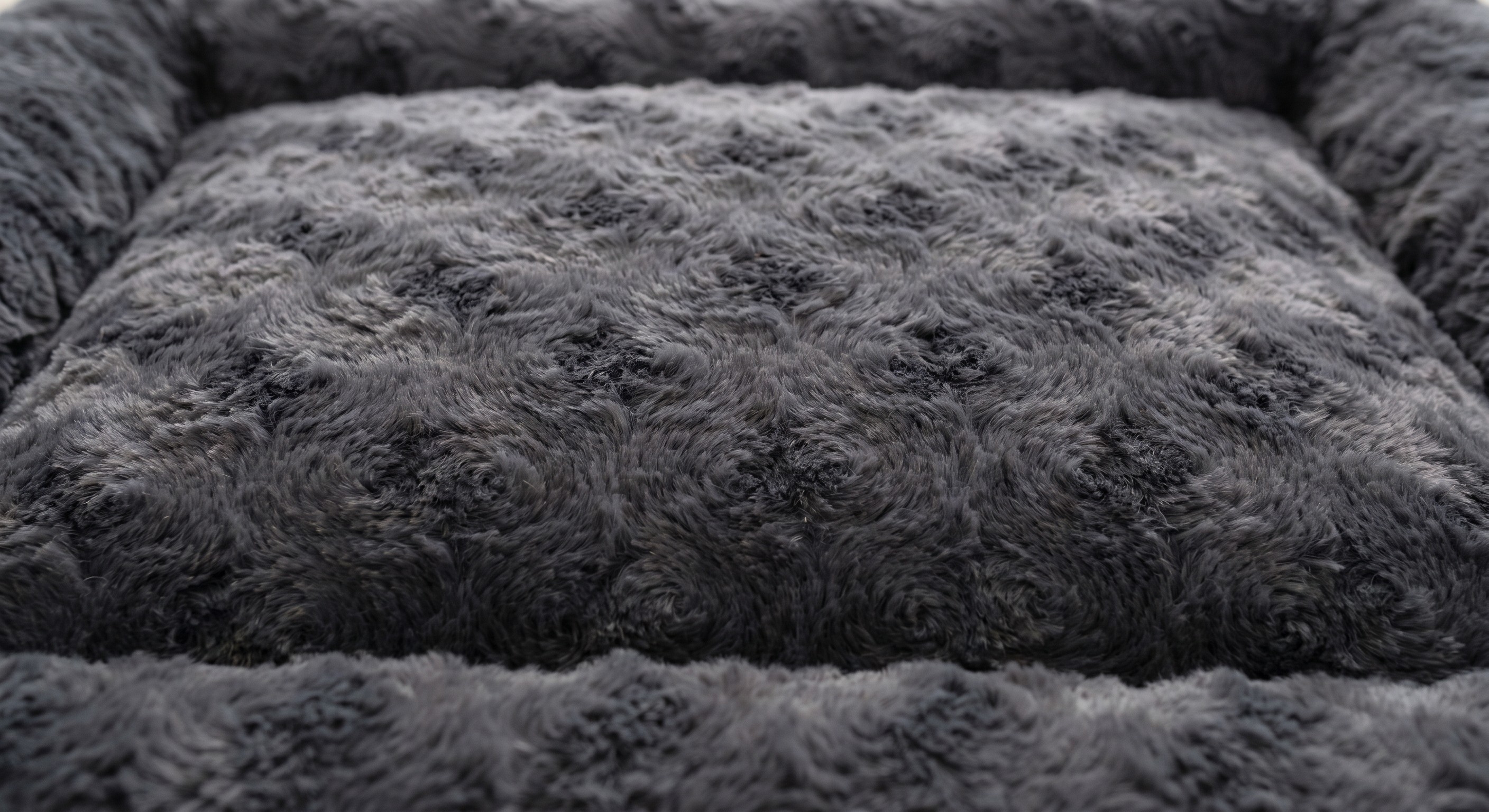 Plush swirl-textured minky top